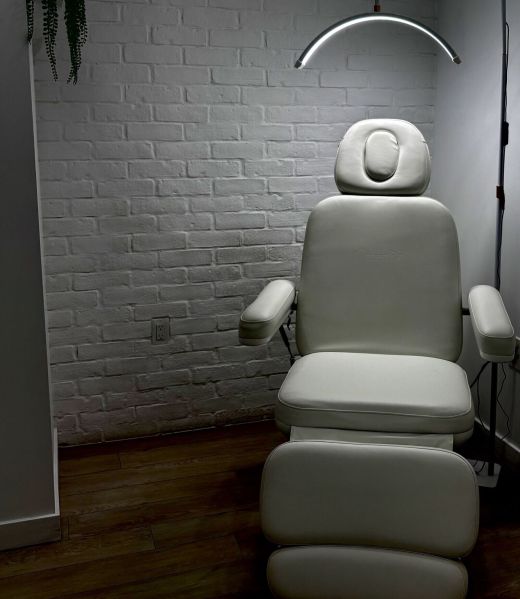 Luxx Aesthetics and Health - Treatment Chair